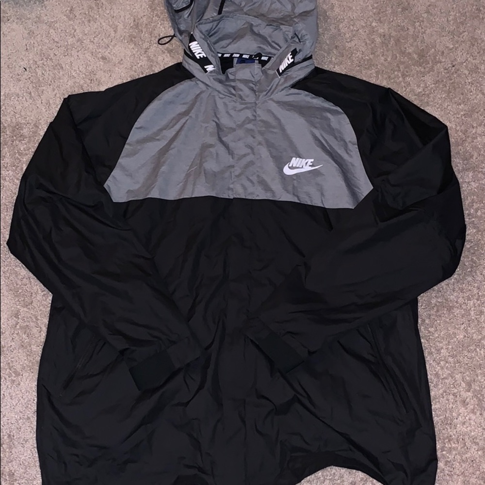 NIKE JACKET